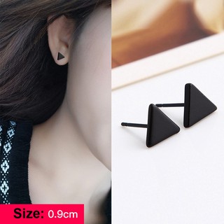 Bông khuyên tai hình tam giác đặc 2 màu trắng và đen phong cách Hàn Quốc