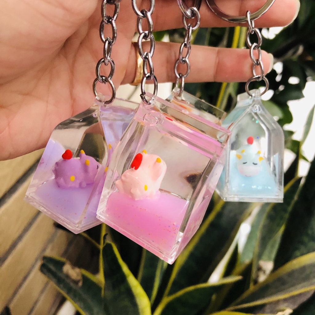 Móc khóa nước kim tuyến dễ thương DTOnline (ngẫu nhiên)