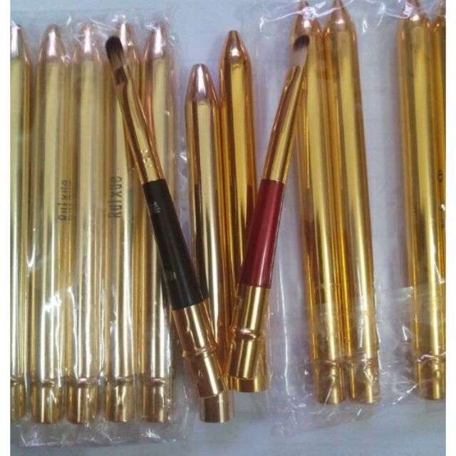 1 lố 12 cọ son