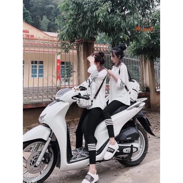 Quần legging bốn sọc chân HT12