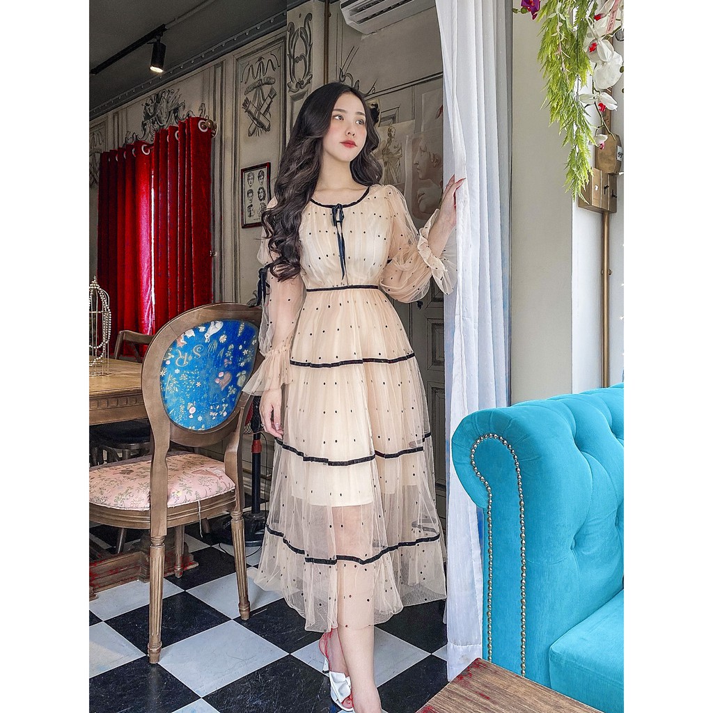Đầm voan ren tầng chấm bi tay dài tiểu thư màu be H162 Hỉn Hỉn Store