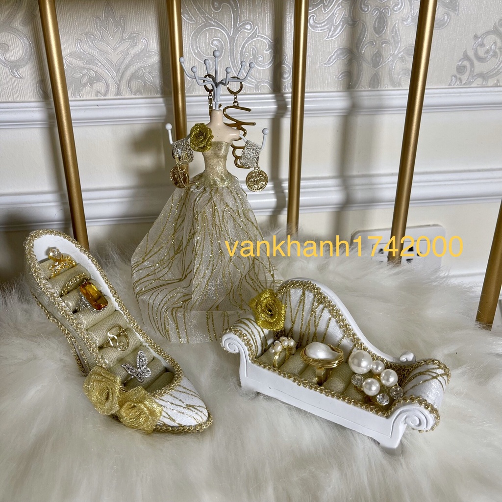 Set 3 món váy/giày/ghế treo trang sức hoàng kim sang trọng