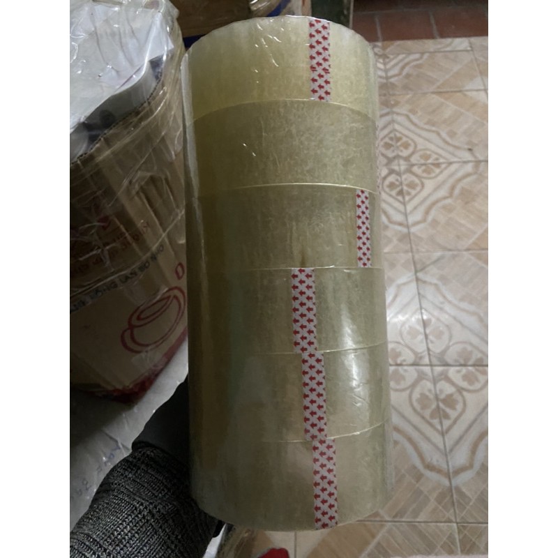 1 cuộn băng dính trong 500gr (loại 3kg 6 cuộn)