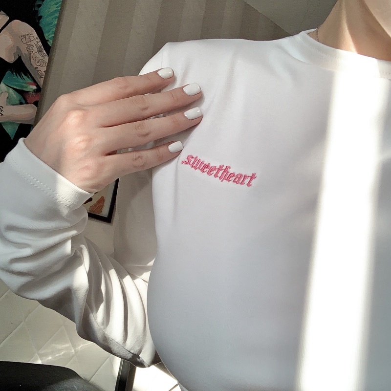 Áo hở lưng thêu