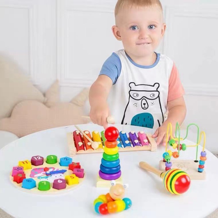Đồ chơi Đồng hồ gỗ lắp ghép kèm hình khối học màu sắc hình khối xem giờ và học số đếm an toàn cho bé TRITUEVIET