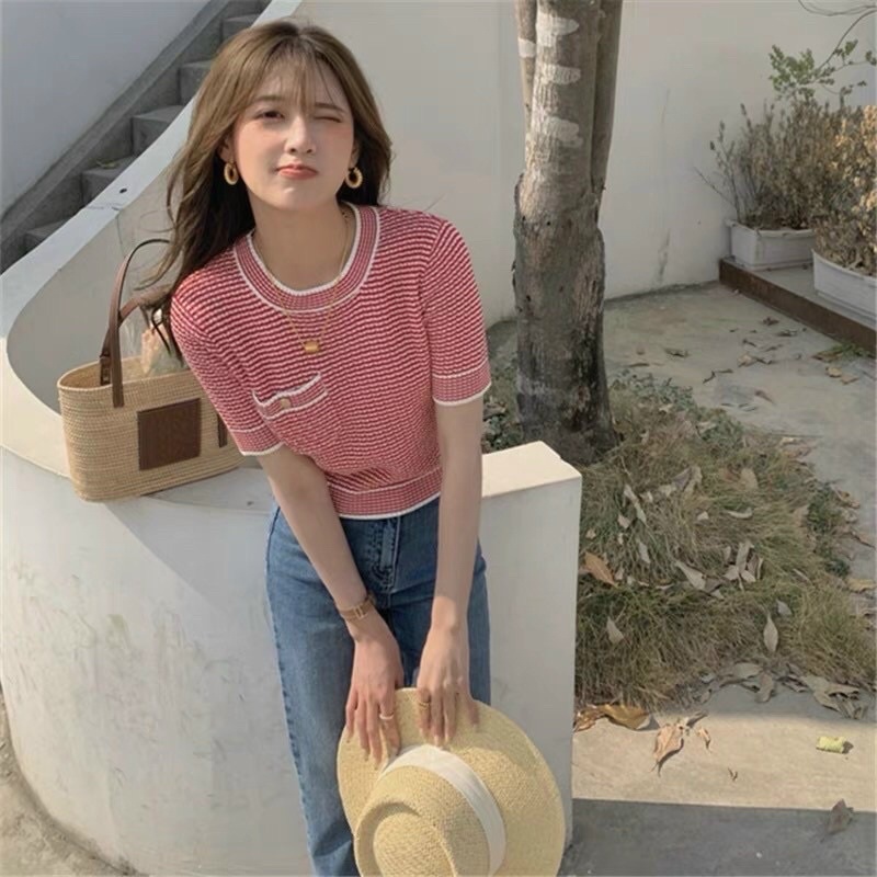Áo len cổ tròn 1 túi khuy ngọc