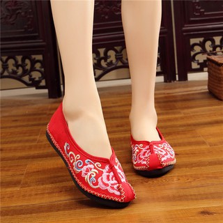 Giày vải thêu không dây (có 3 màu)
