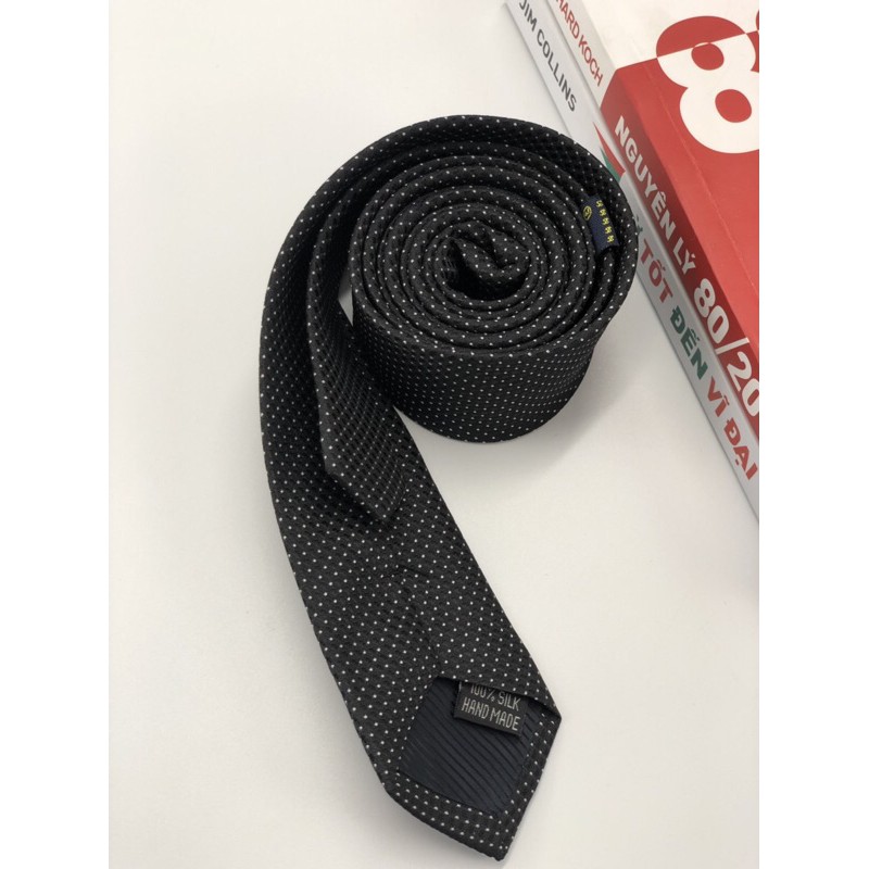 cà vạt đen chấm bi bản nhỏ 5cm cao cấp - cà vạt công sở