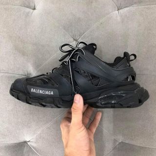 Giày sneaker track 3.0