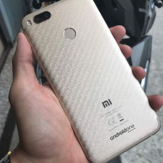 Xiaomi Mi 5X / Mi A1 - Miếng Dán Lưng Vân Carbon