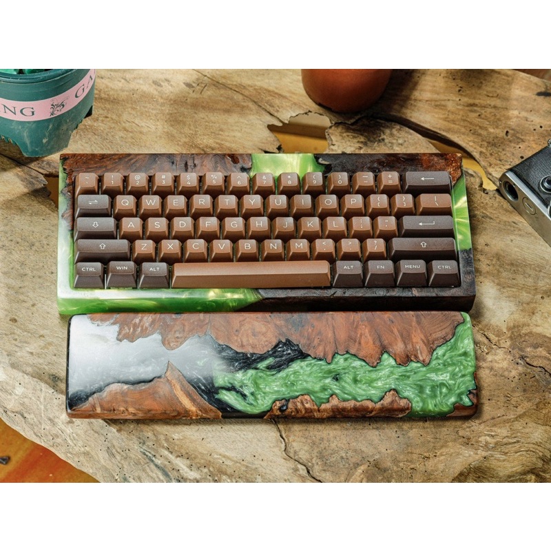Vỏ bàn phím + kê tay theo bộ.Case keyboard + Wrist Rest