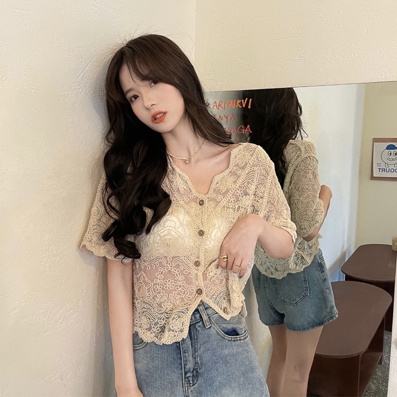 G35. 402. ÁO REN HOA KHUY DỌC