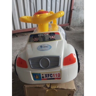 XE CHÒI CHÂN  CÓ NHẠC, có đèn