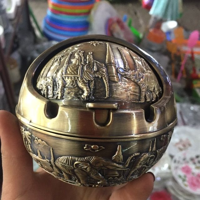 Gạt tàn hoàng gia các màu