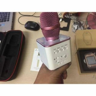 Micro kèm loa hát Karaoke Q9 Bluetooth