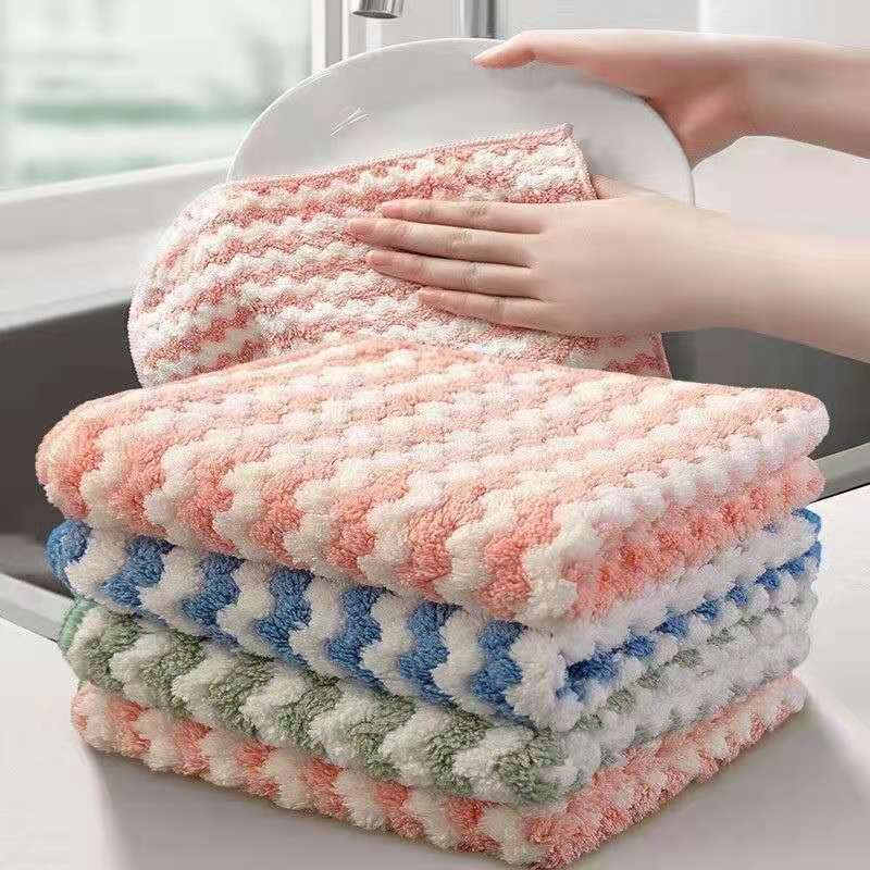 Khăn Nhung San Hô Dày Dặn Thấm Hút Không Dính Dầu Tiện Dụng Cho Nhà Bếp
