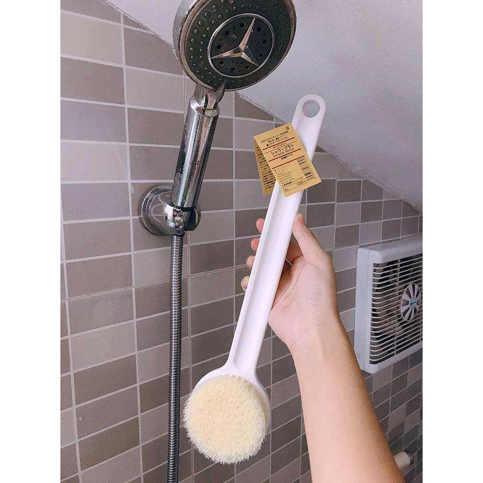 Bàn chải cọ lưng Muji, cây chà lưng xuất nhật size 37cm có hộp