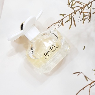 Nước Hoa nữ Marc Jacobs Daisy EDT 4ml