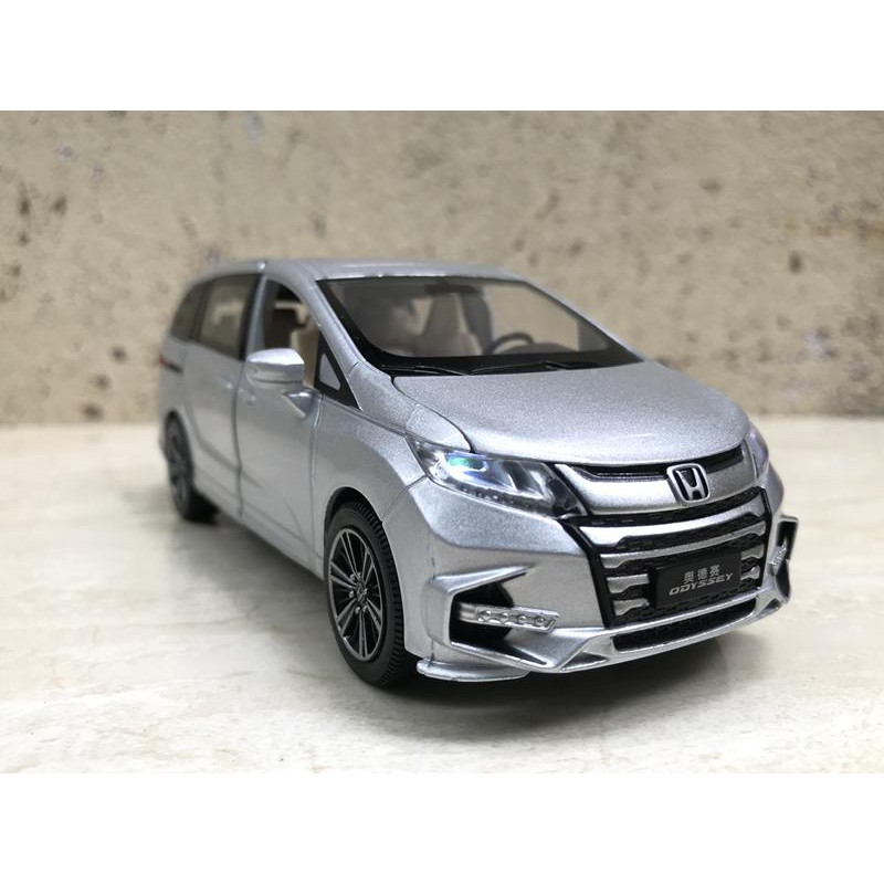 Mô hình xe Honda Odyssey 2019-1:32