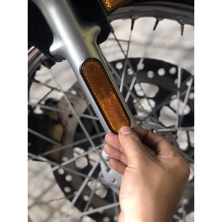 Mắt mèo phản quang