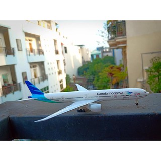 mô hình máy bay garuda indonesia