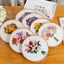 Set tranh thêu kèm khung