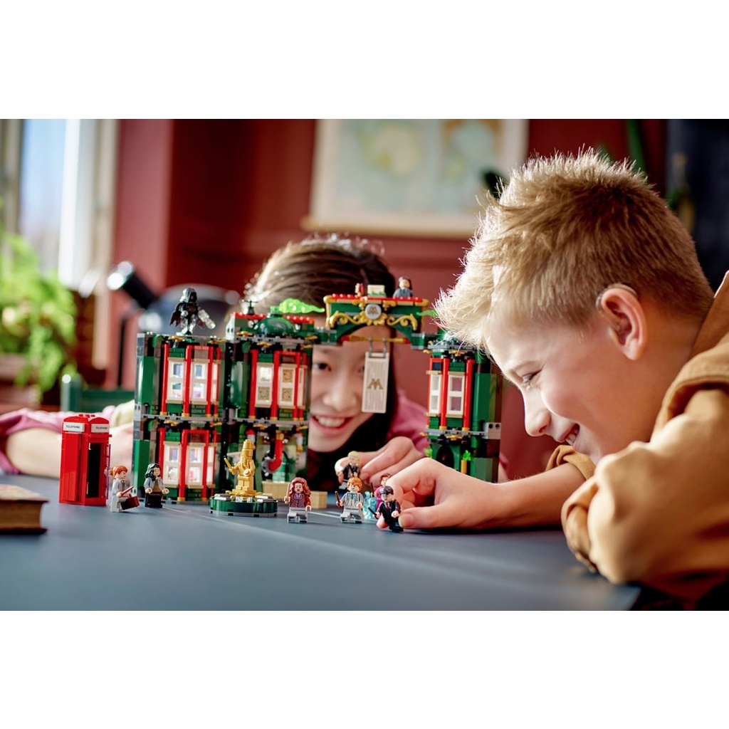 Lego HaHa - Lego Harry Potter - Chuyến Ghé Thăm Bộ Pháp Thuật - 76403
