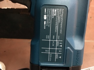 MÁY KHOAN BOSH GBH 2-24 DSE 680W