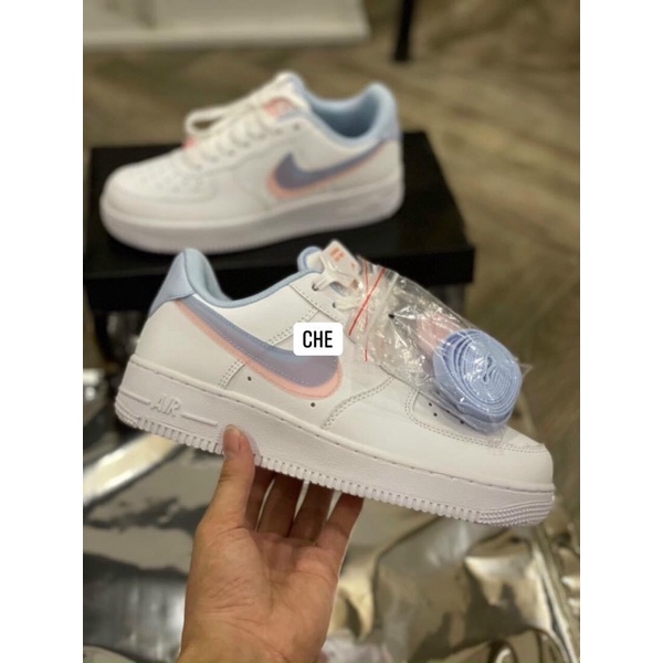 Giày N.ike cầu vồng