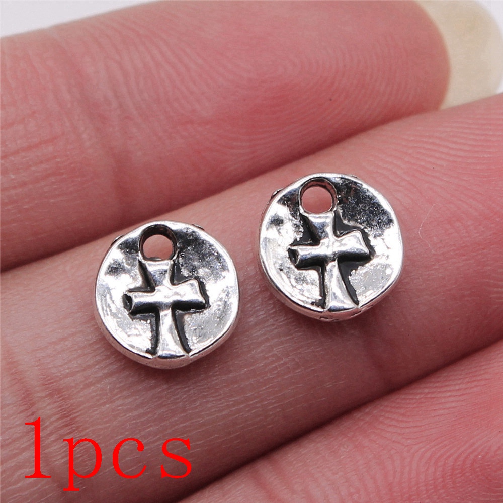 1 Mặt Dây Chuyền Hình Thánh Giá Đơn Giản