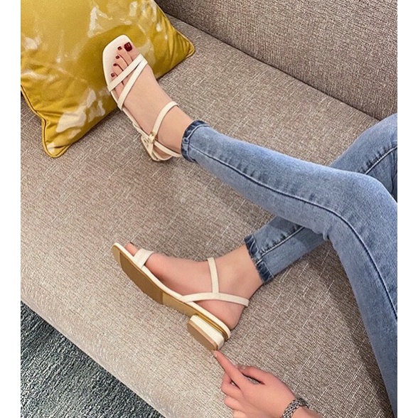 Dép Sandal 2 Dây Cách Điệu Mã C6