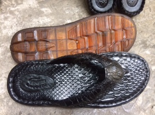 Dép Da Cá Sấu