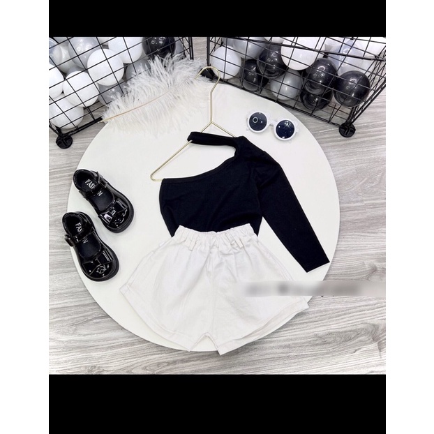 Set Lệch Vai Siêu Chảnh Cho Bé Gái