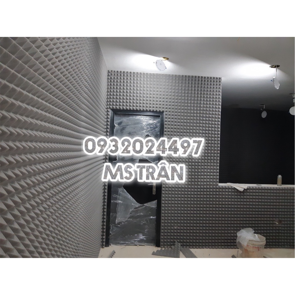 Tấm Mút Tiêu Âm Cách Âm Kim Tự Tháp  1m6 x 2m Dày 5CM Màu Xám Đen Giá Rẻ