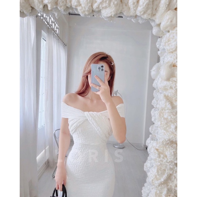 Đầm CHOU trễ vai form body dáng xoè TRẮNG và ĐEN | BigBuy360 - bigbuy360.vn