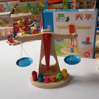 Đồ chơi gỗ, Đồ Chơi Cân Gỗ Cho Bé