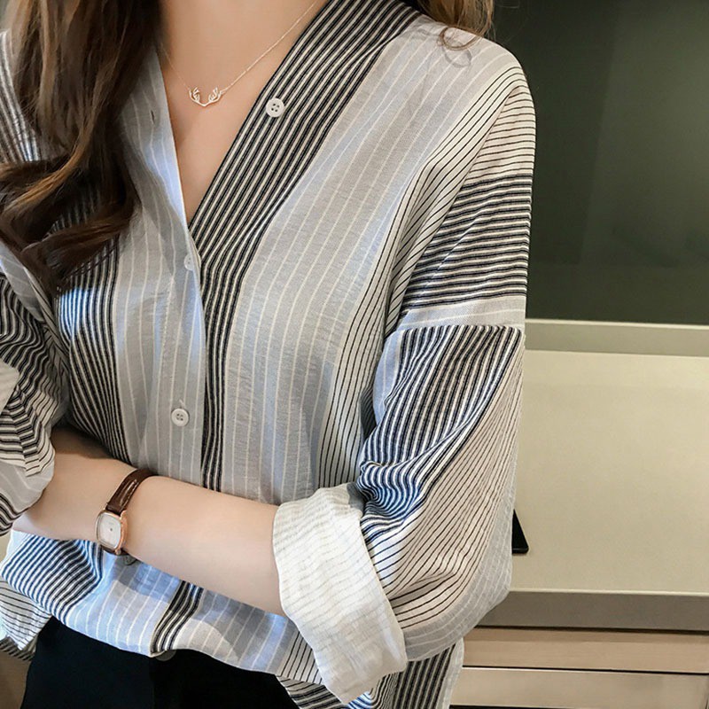 Áo sơ mi kiểu tay dài phối nút hoạ tiết kẻ sọc thanh lịch cho phái nữ