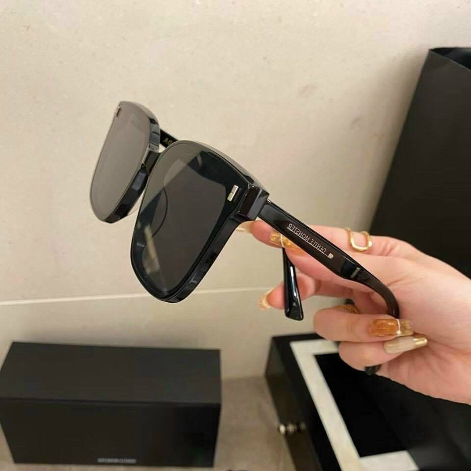 Kính Thời Trang G.M V Fri.da form vuông 2 màu - phiên bản giới hạn 2023