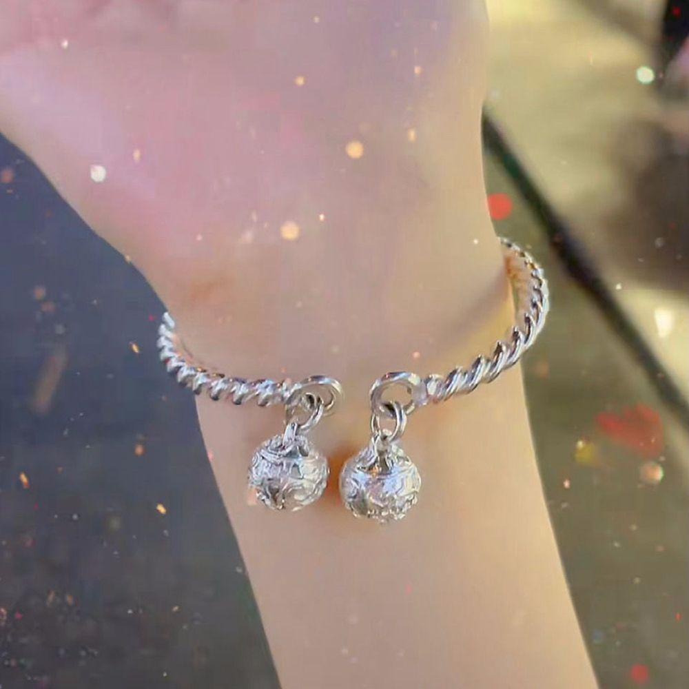 Vòng Đeo Tay Gắn Chuông Đơn Giản Phong Cách Retro Sang Trọng Dành Cho Nữ