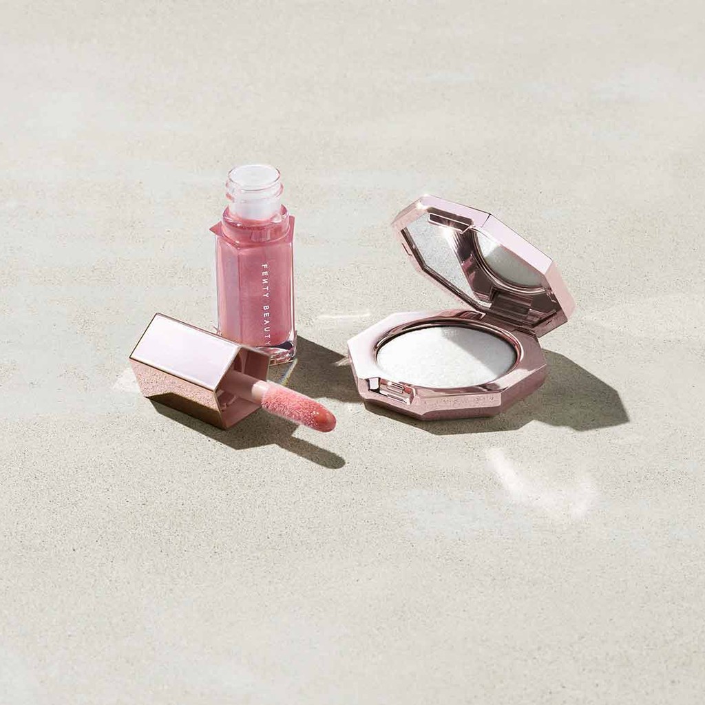 FENTY BEAUTY by Rihanna 🔥 Bộ son và phấn bắt sáng Diamond Bomb Baby Mini Lip Gloss and Highlighter Set | BigBuy360 - bigbuy360.vn