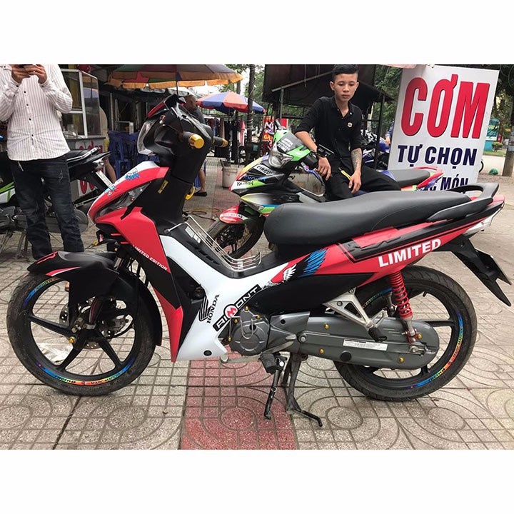 Tem trùm xe wave RSX đỏ đen trắng đại bàng - Độ dán team trùm decal xe máy wave RSX đỏ đen trắng đại