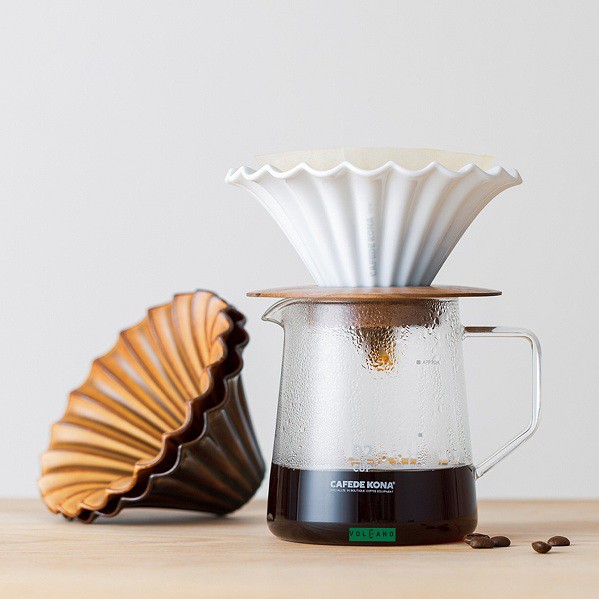 Phễu sứ V60 hình lá sen Cafede Kona