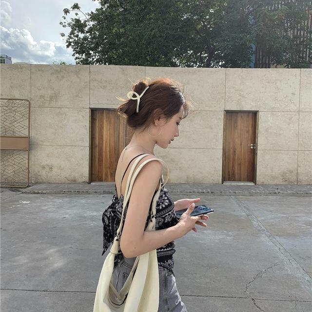 Áo hai dây nữ cộc tay lưng cao quyến rũ