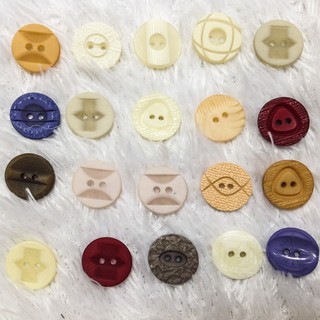 Khuy áo tròn nút nhựa 2 lỗ có vân làm scrapbook đính kết trang trí thủ công diy size 1.8cm