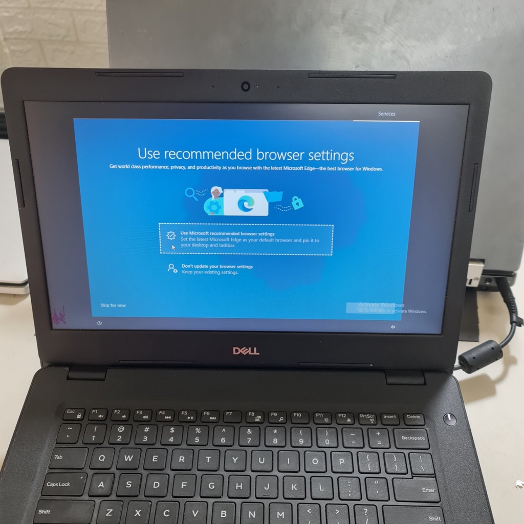 Laptop Dell LATITUDE 3490 học tập, làm ăn phòng. bảo hành 12 tháng.