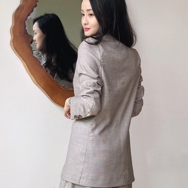 Áo khoác blazer nữ chất liệu linen bố dáng suông mát mẻ thanh lịch | BigBuy360 - bigbuy360.vn
