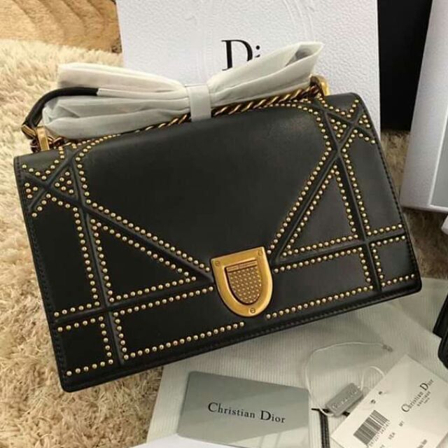 D*ỎR Super VIP 
- Size: 25 + 21cm