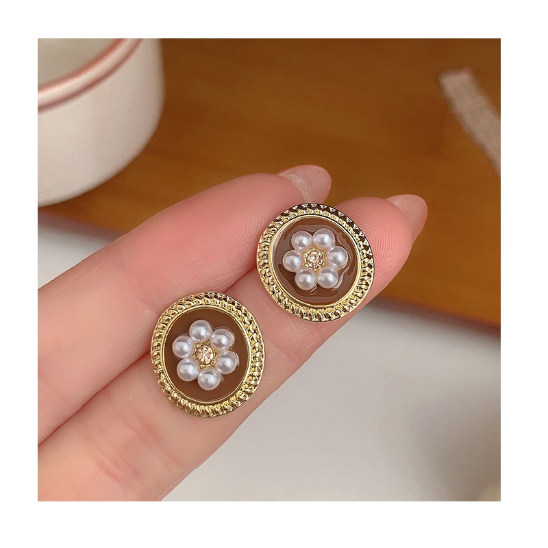 Bông tai hình hoa đính ngọc trai phong cách retro dành cho nữ
