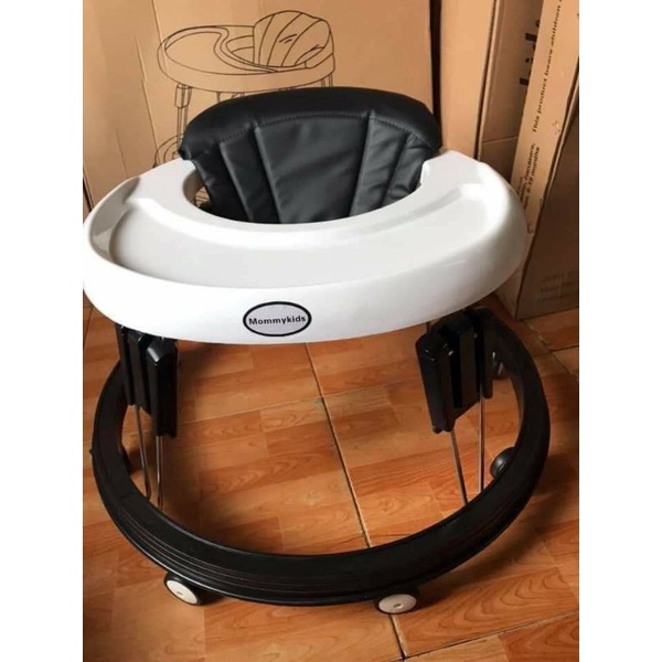 (BẢO HÀNH 12 THÁNG) Xe tròn tập đi Tomorrow Sky/ MommyKids, tích hợp bàn ăn dặm, điều chỉnh 9 nấc độ cao-Hàng xuất Nhật