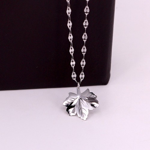 Dây Chuyền Nữ Mặt Lá Phong Titan Ko Đen TT 2958